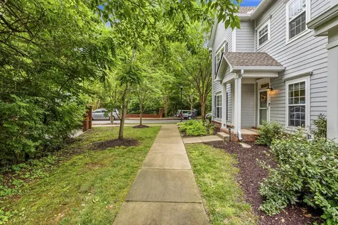 817 Hobbit Lane Nashville TN 37211
