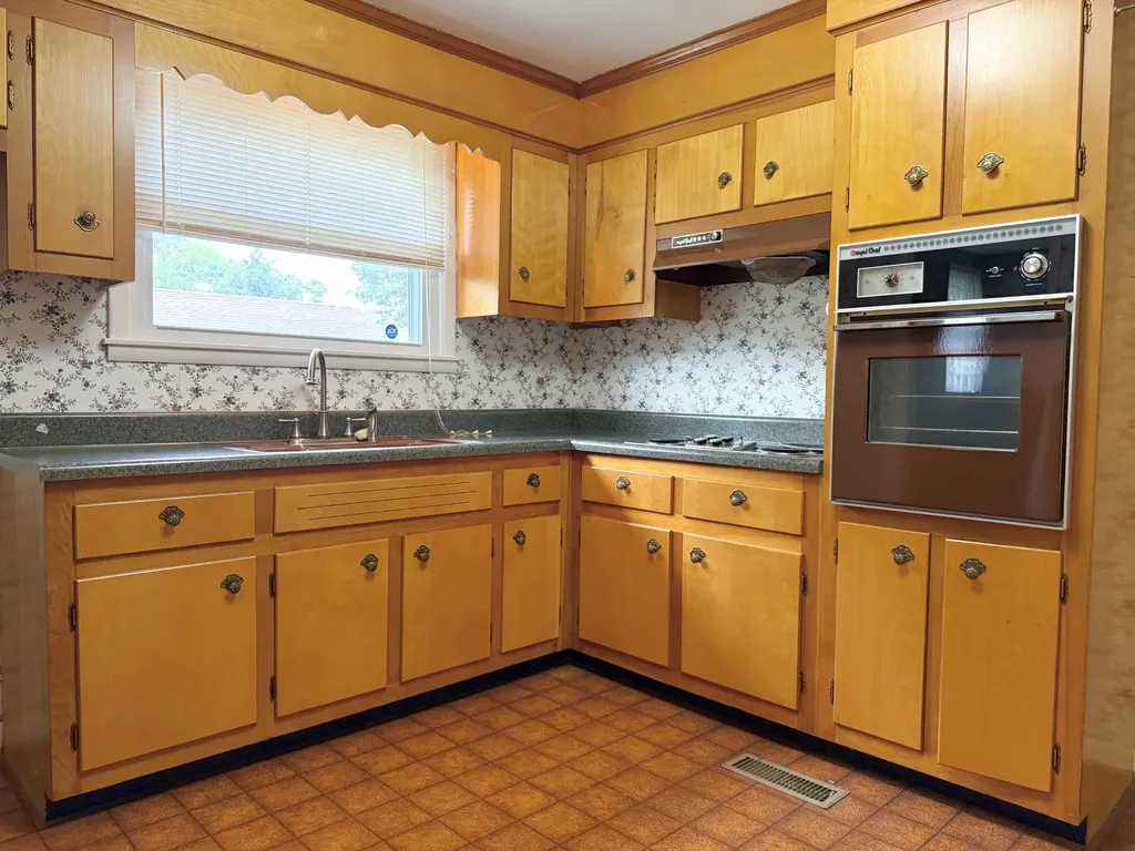 202 Charlemagne Boulevard Clarksville TN 37042