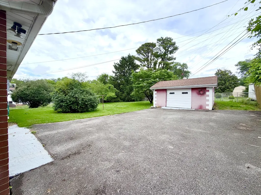 202 Charlemagne Boulevard Clarksville TN 37042