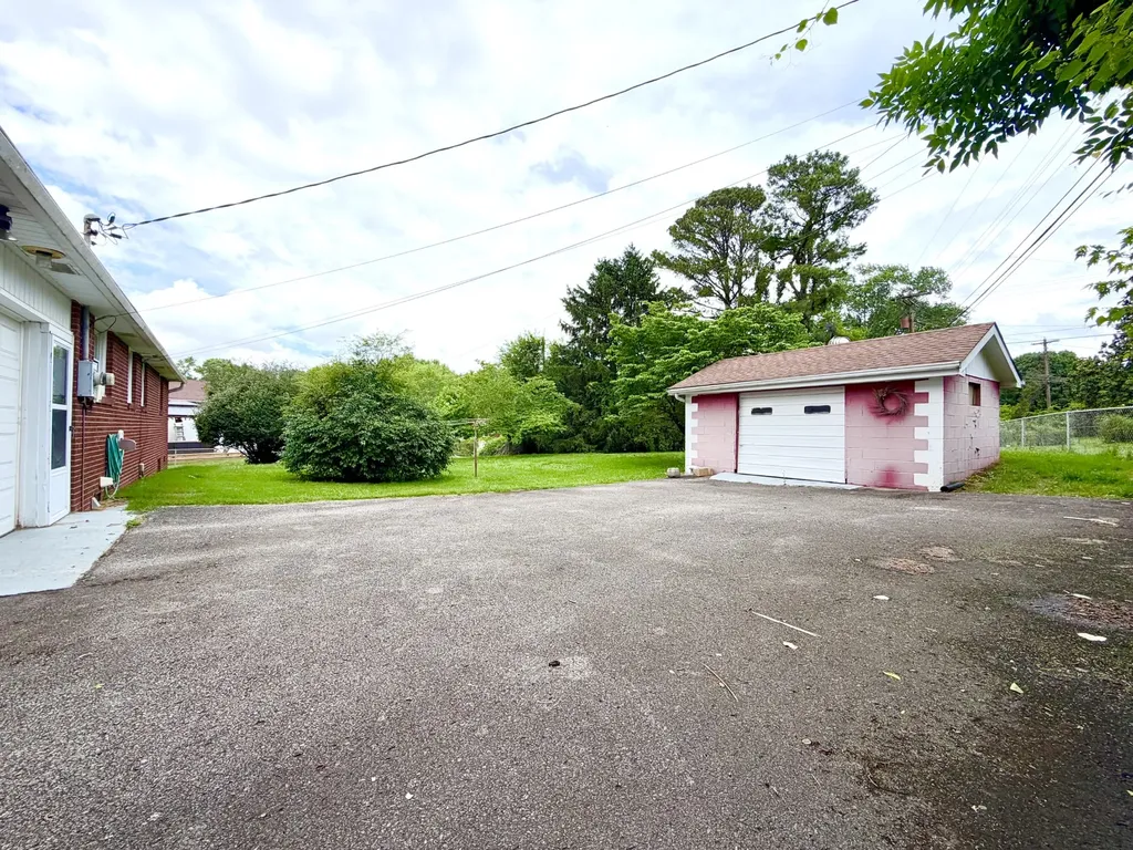202 Charlemagne Boulevard Clarksville TN 37042