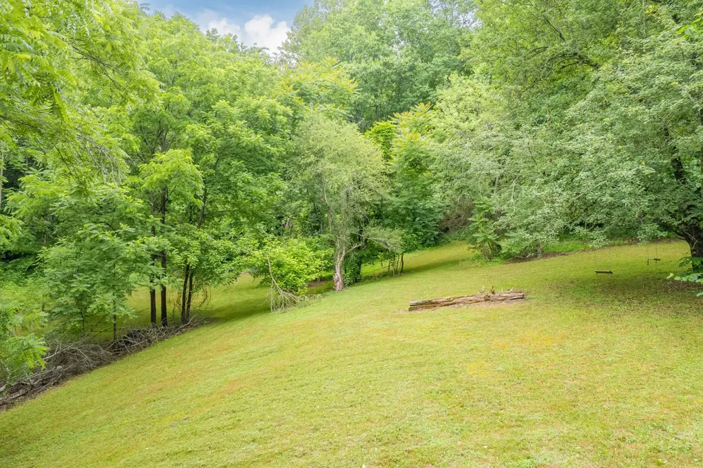 2650 Haywood Hollow Road Columbia TN 38401