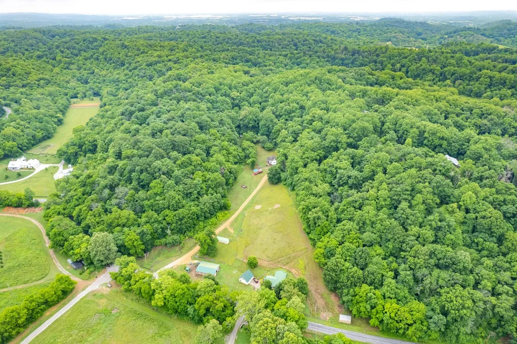 2650 Haywood Hollow Road Columbia TN 38401