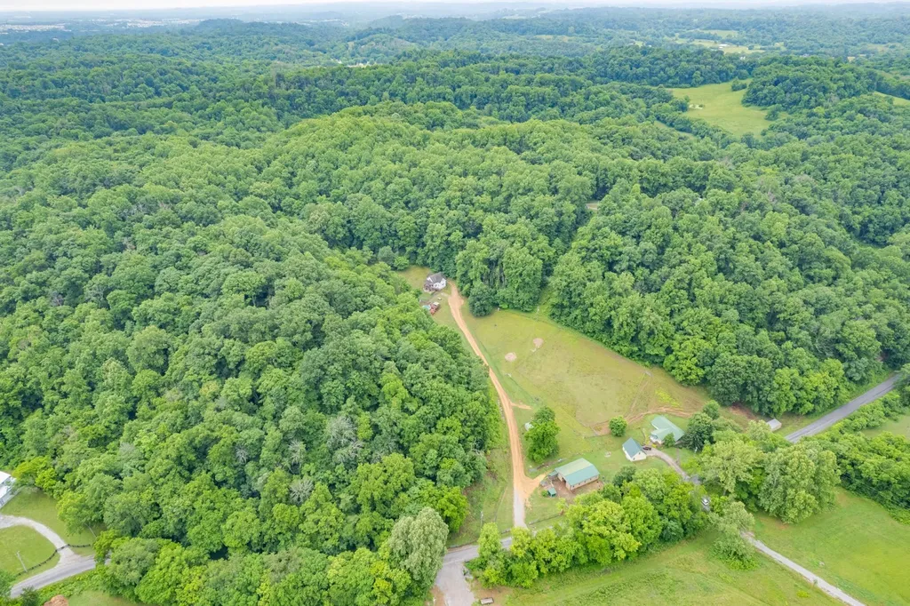 2650 Haywood Hollow Road Columbia TN 38401