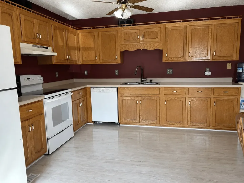 1788 Seavy Hight Road Columbia TN 38401