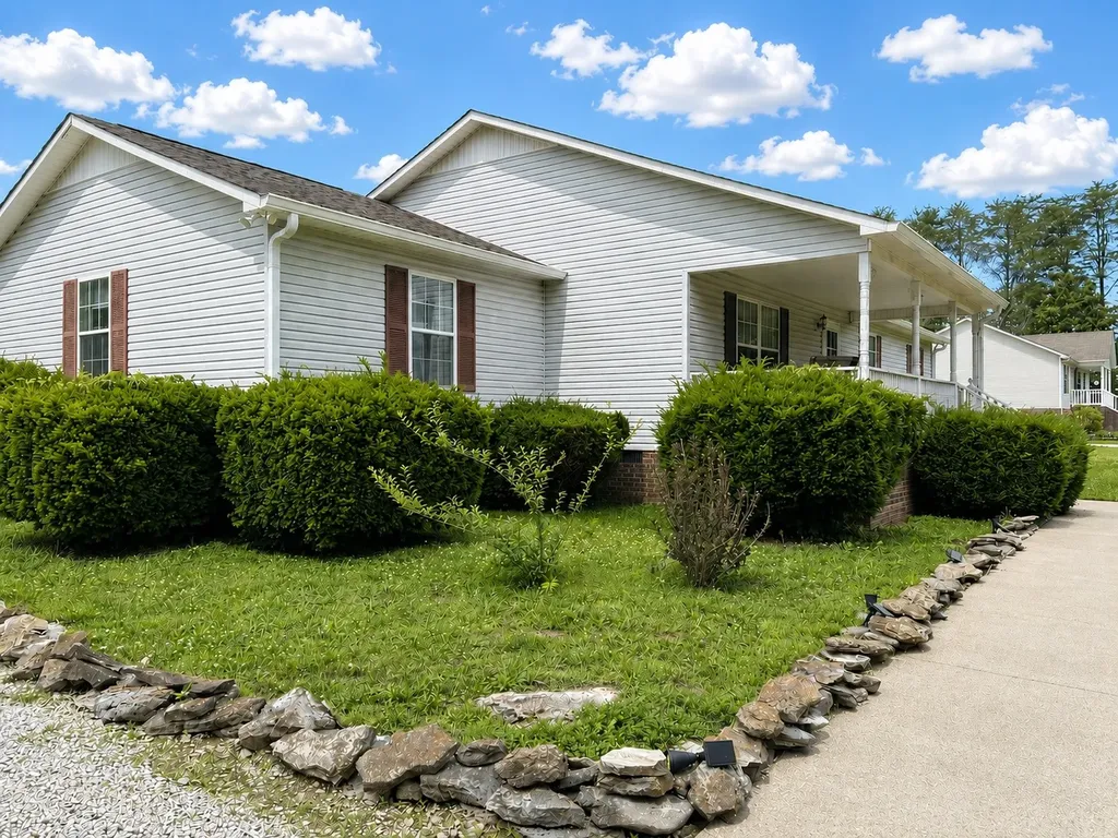 1788 Seavy Hight Road Columbia TN 38401