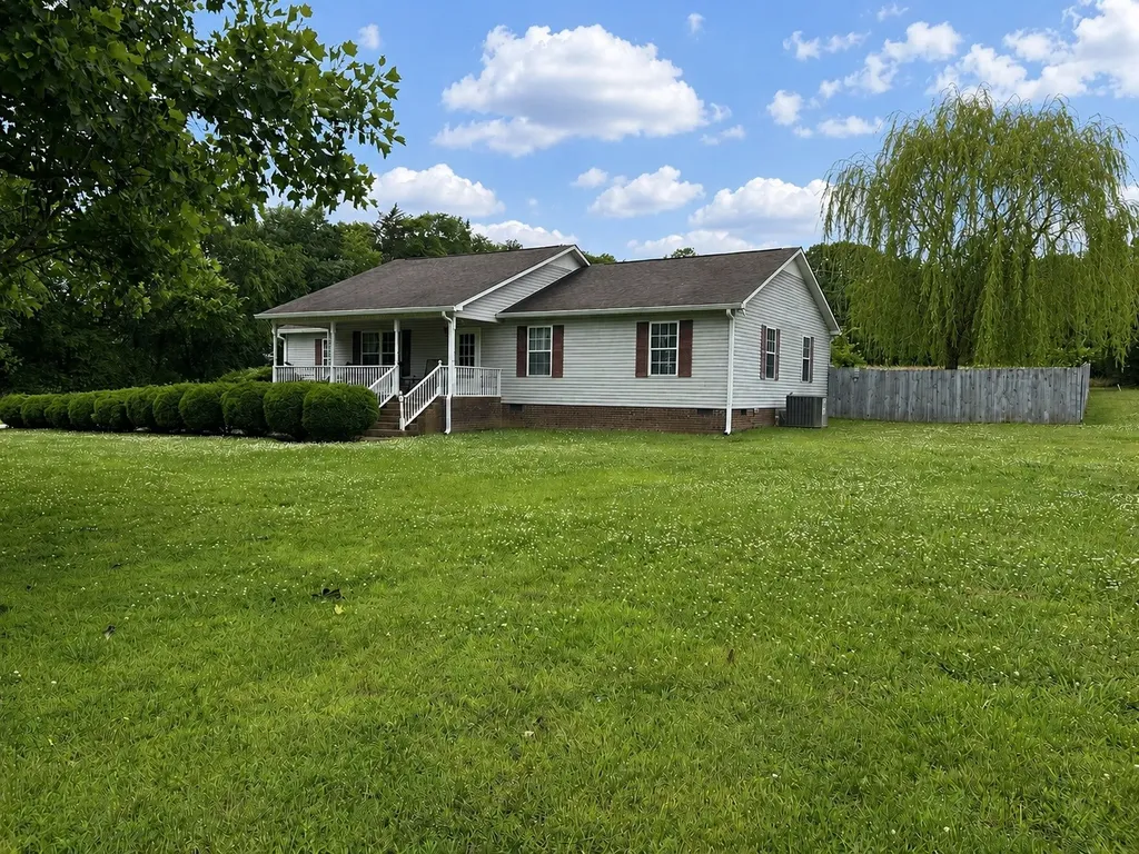 1788 Seavy Hight Road Columbia TN 38401