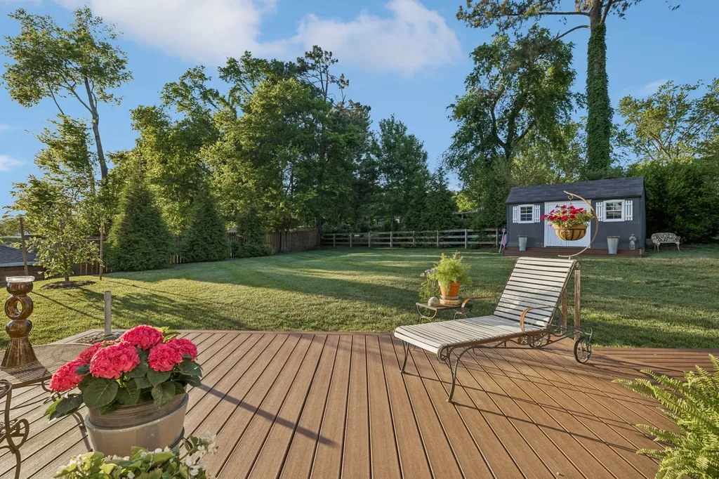 8016 Cloverland Drive Nashville TN 37211