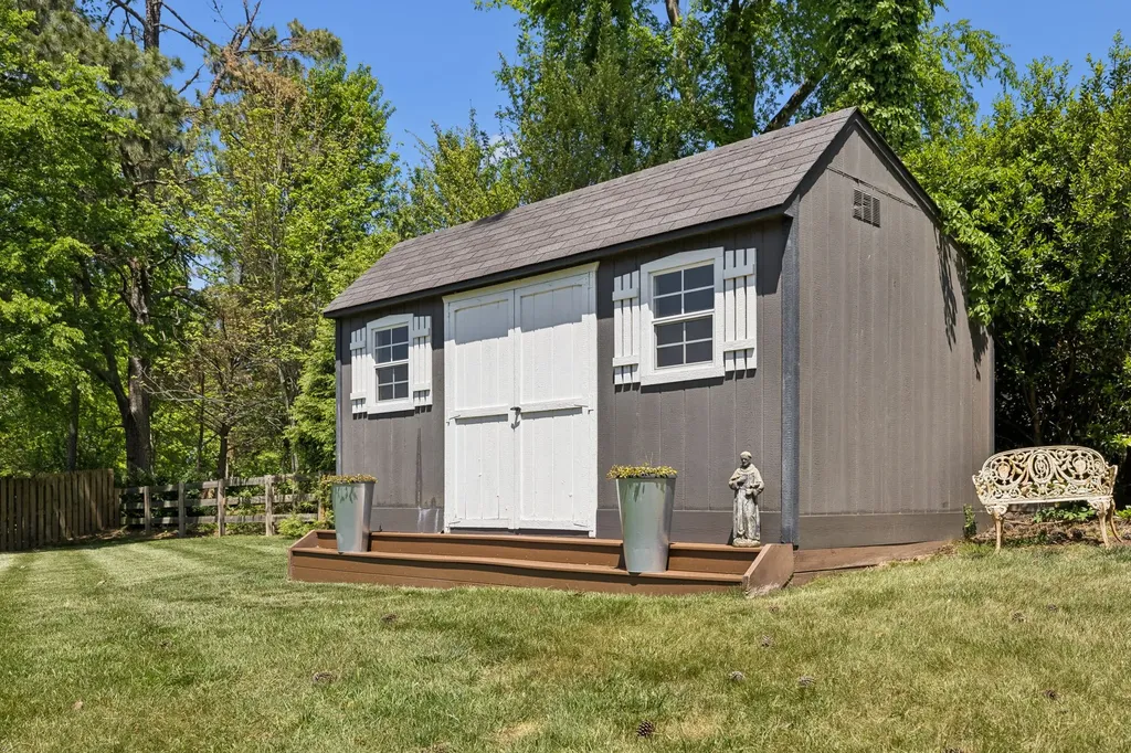 8016 Cloverland Drive Nashville TN 37211