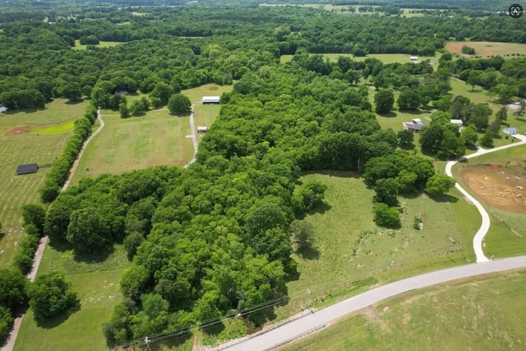2701 Midland Road Shelbyville TN 37160