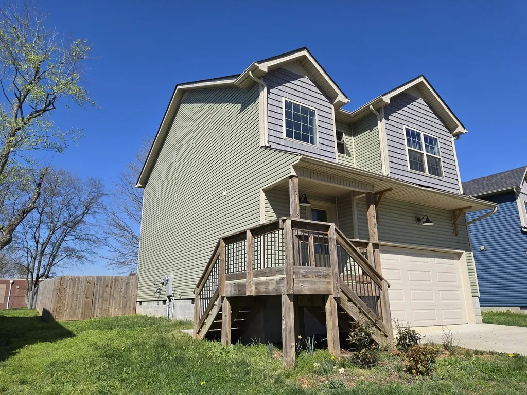 414A Oak Street Clarksville TN 37042