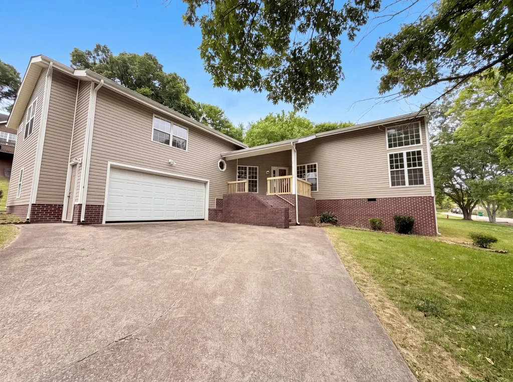 2011 Wild Cherry Drive Lewisburg TN 37091
