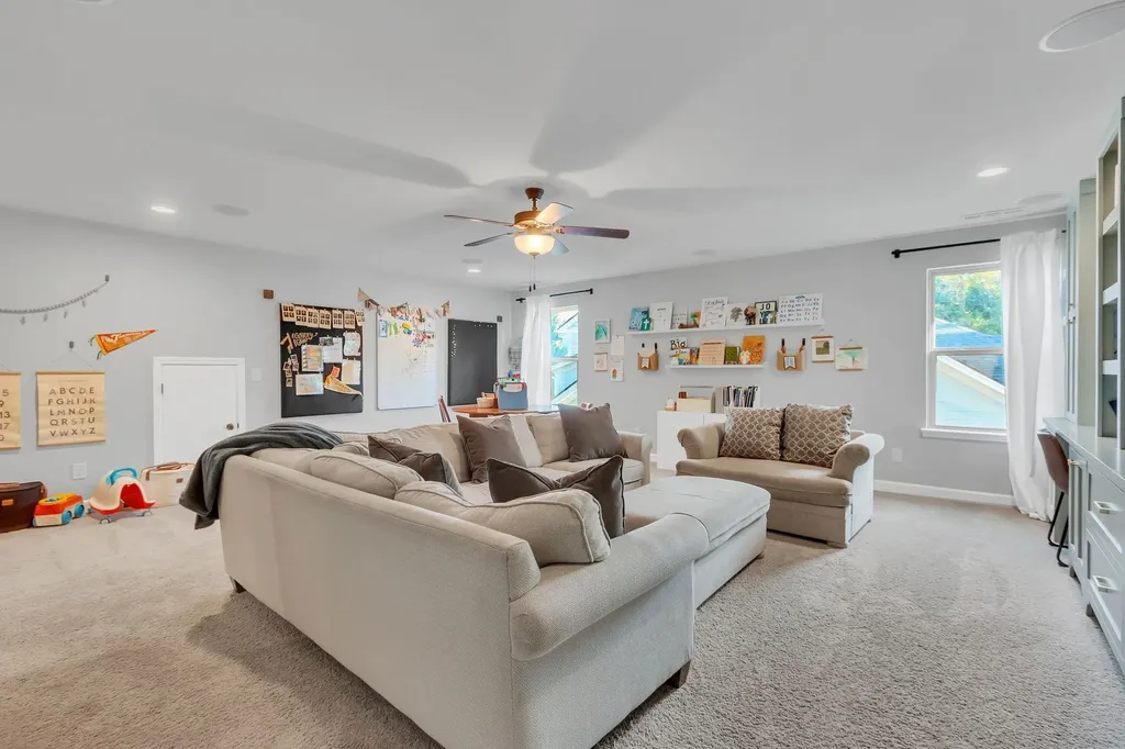 2753 Cloister Lane Thompsons Station TN 37179