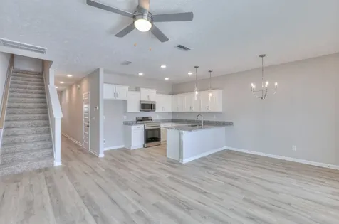 33 Hardwood Road Tullahoma TN 37388