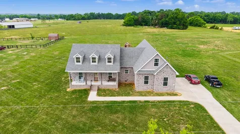 124 Barber Road Unionville TN 37180