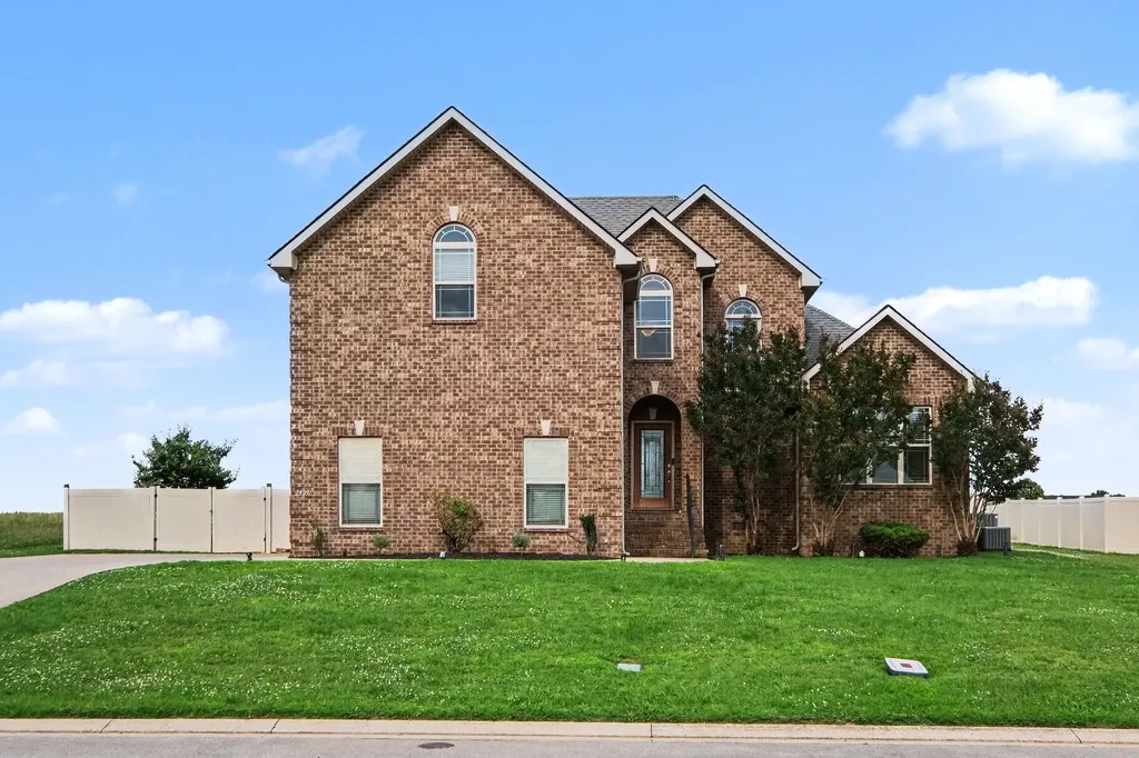 2509 Sewanee Place Murfreesboro TN 37128