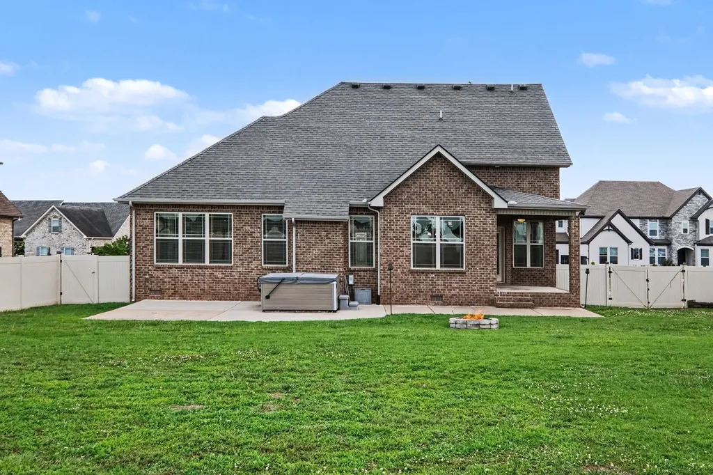 2509 Sewanee Place Murfreesboro TN 37128
