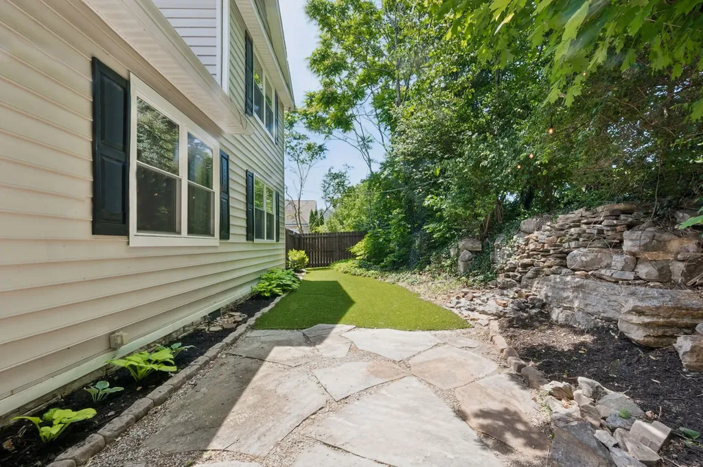 1901 Deep Woods Trail Nashville TN 37214