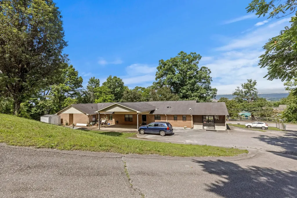916 Glenwood Drive Chattanooga TN 37406
