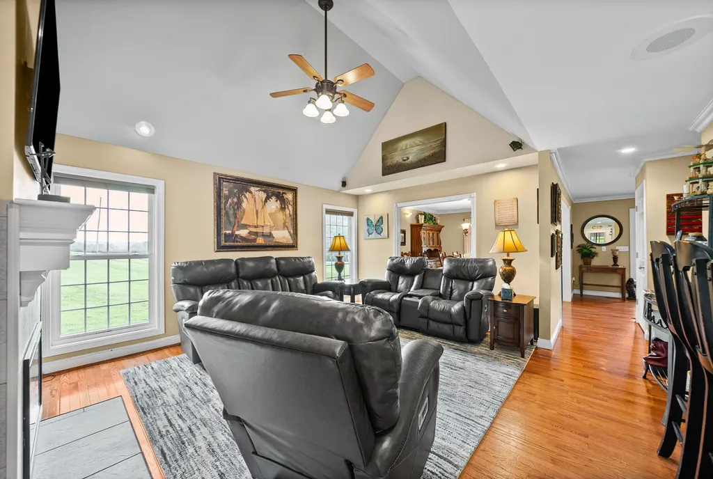 590A Lindsey Hollow Road Gallatin TN 37066