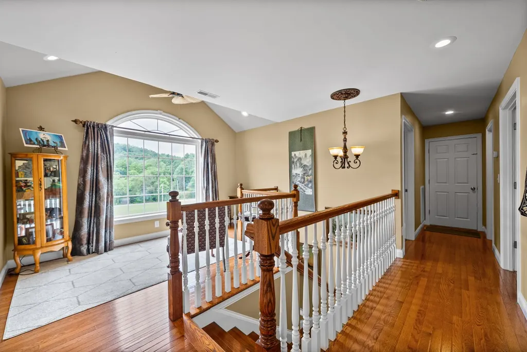 590A Lindsey Hollow Road Gallatin TN 37066
