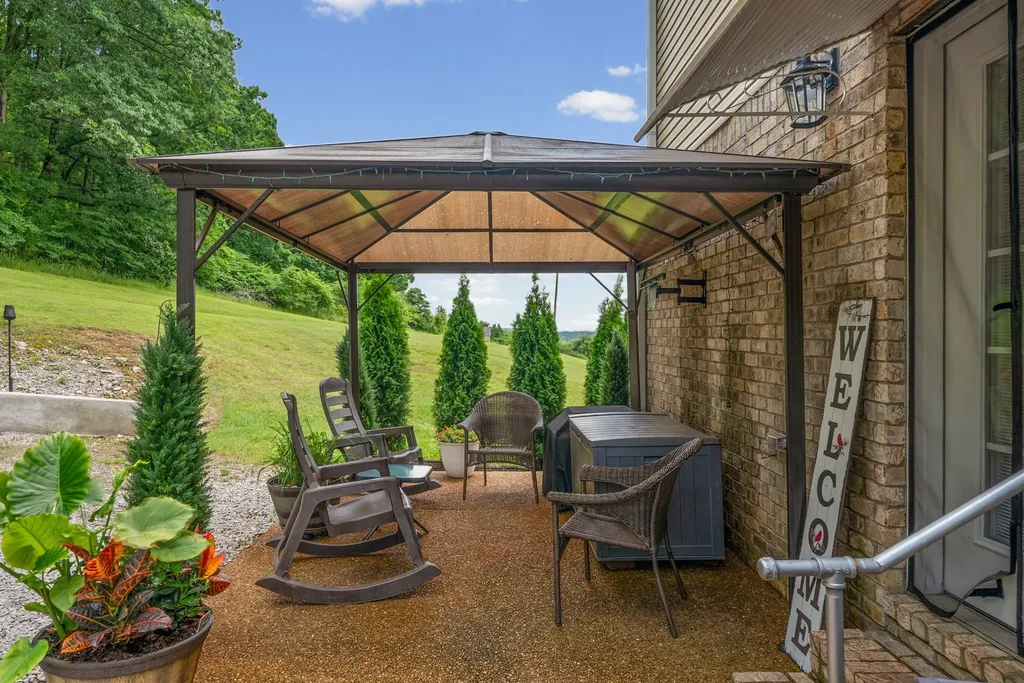 590A Lindsey Hollow Road Gallatin TN 37066