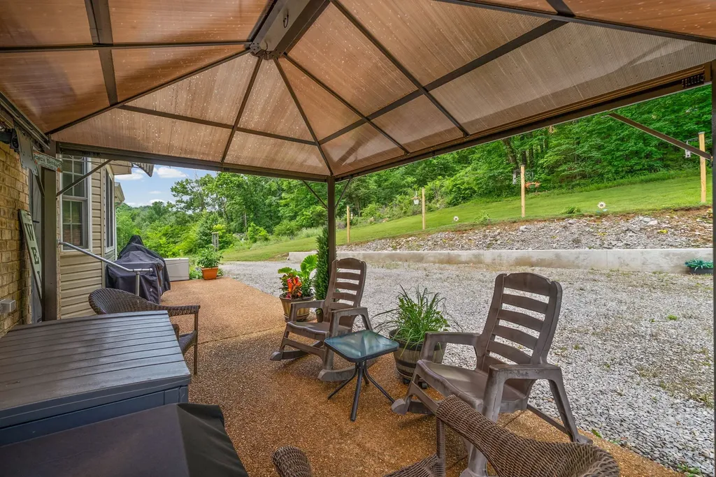 590A Lindsey Hollow Road Gallatin TN 37066