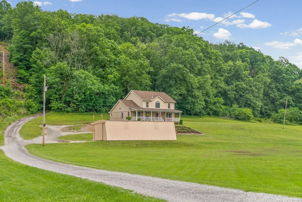 590A Lindsey Hollow Road Gallatin TN 37066