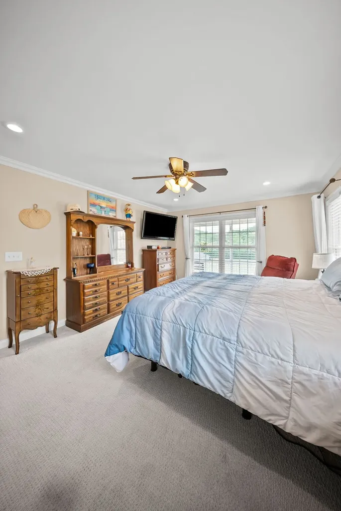 590A Lindsey Hollow Road Gallatin TN 37066
