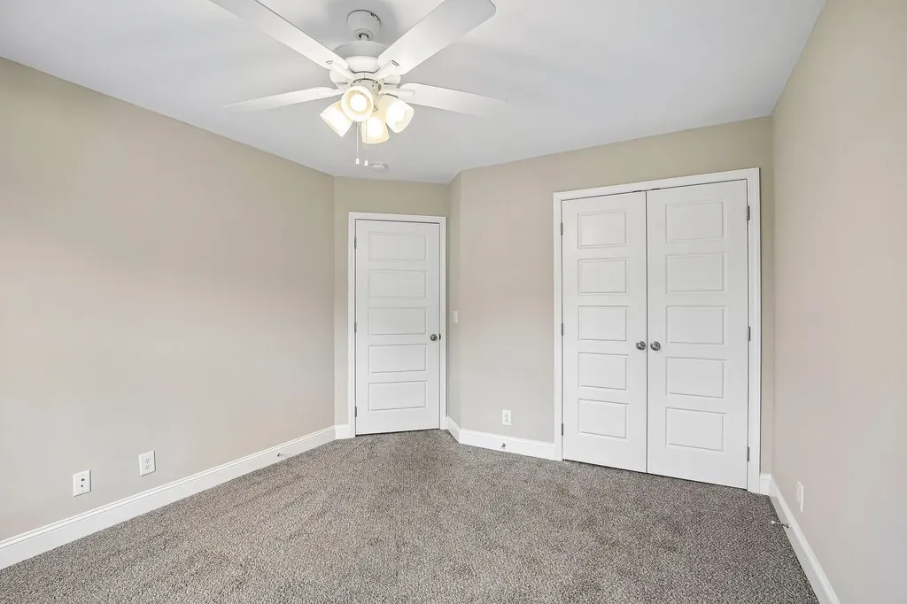 4042 Fort Sumter Drive Clarksville TN 37042