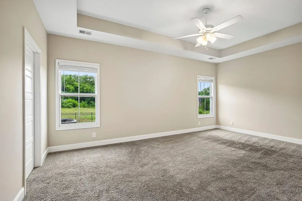 4042 Fort Sumter Drive Clarksville TN 37042