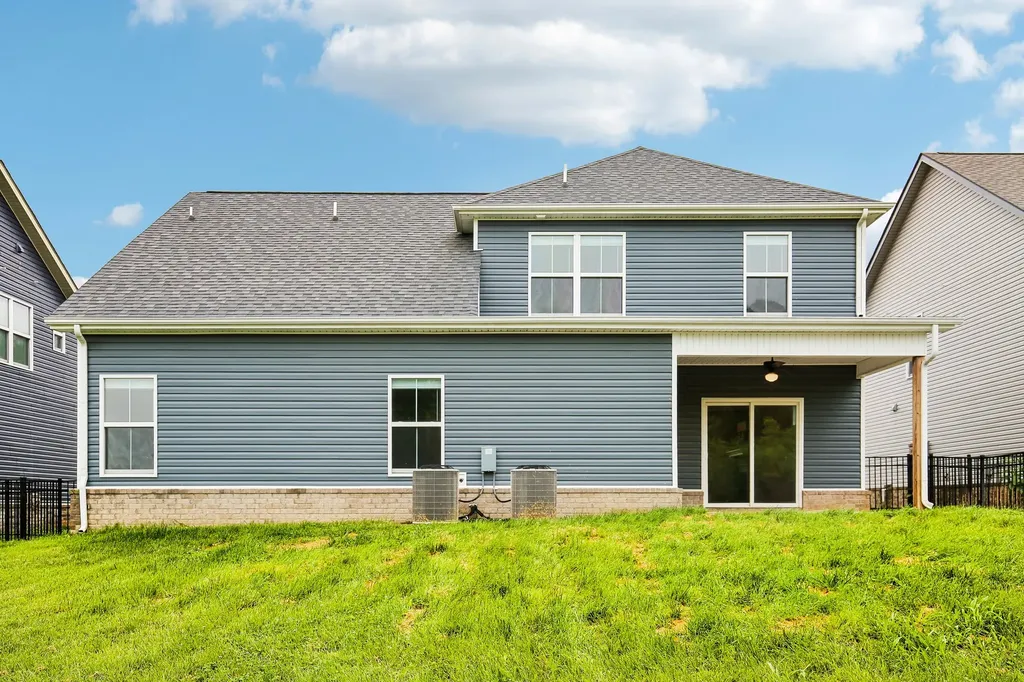 4042 Fort Sumter Drive Clarksville TN 37042