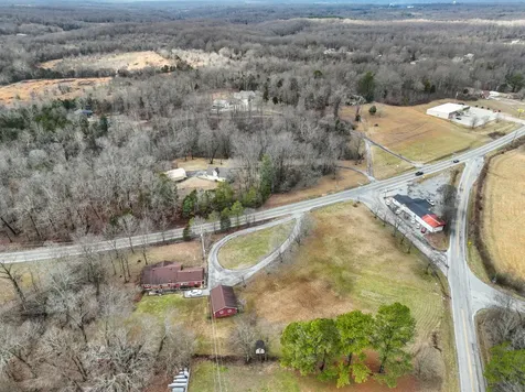 2861 Highway 48 Cunningham TN 37052