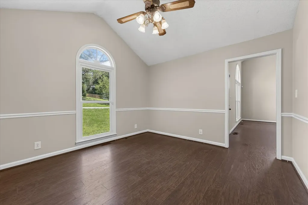 1753 Broadripple Drive Clarksville TN 37042