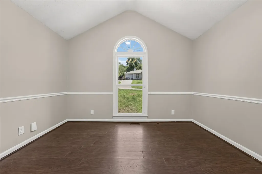 1753 Broadripple Drive Clarksville TN 37042