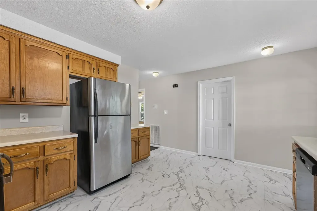 1753 Broadripple Drive Clarksville TN 37042