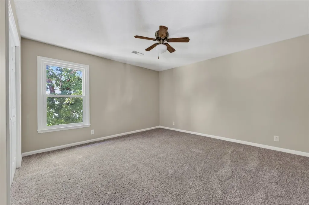 1753 Broadripple Drive Clarksville TN 37042