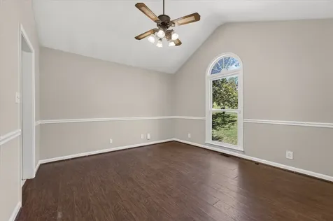 1753 Broadripple Drive Clarksville TN 37042