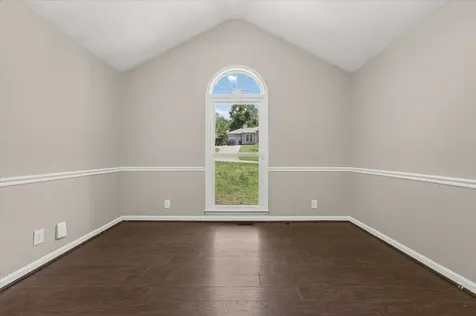 1753 Broadripple Drive Clarksville TN 37042