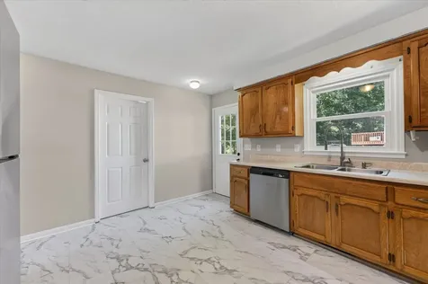1753 Broadripple Drive Clarksville TN 37042