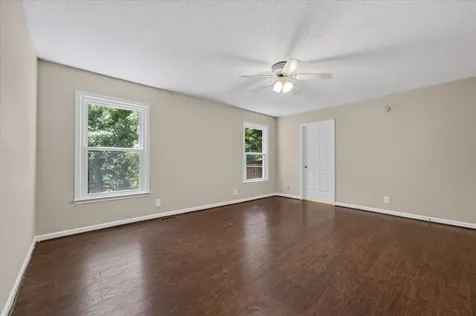 1753 Broadripple Drive Clarksville TN 37042