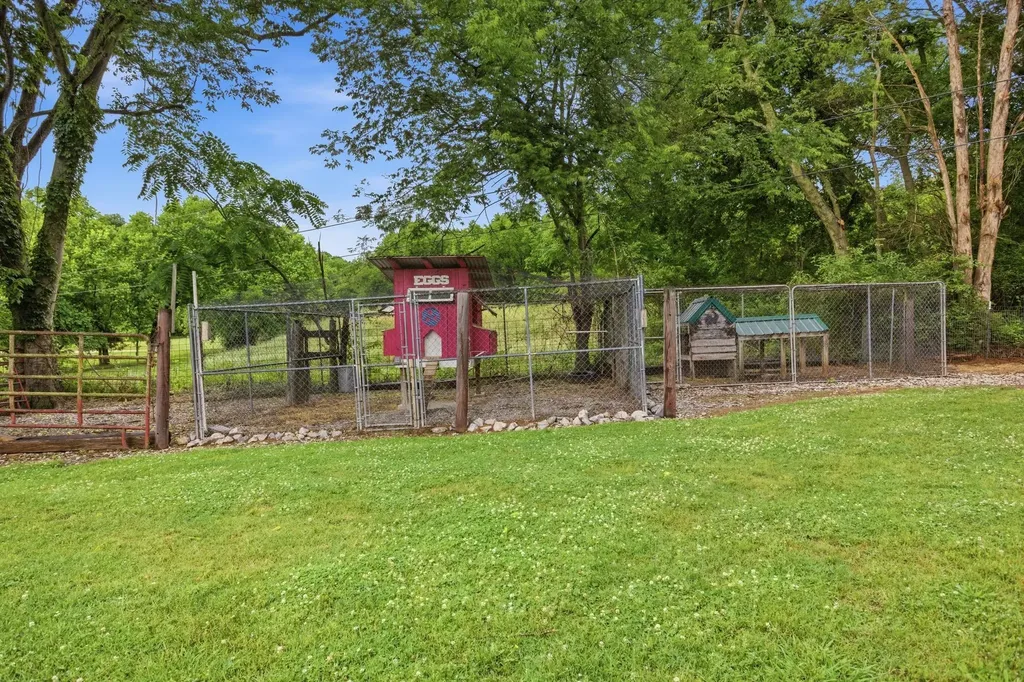 6222 Cayce Lane Columbia TN 38401