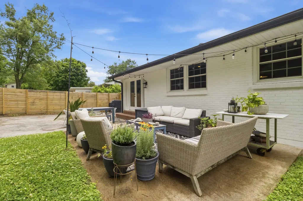 5020 Ashley Drive Nashville TN 37211