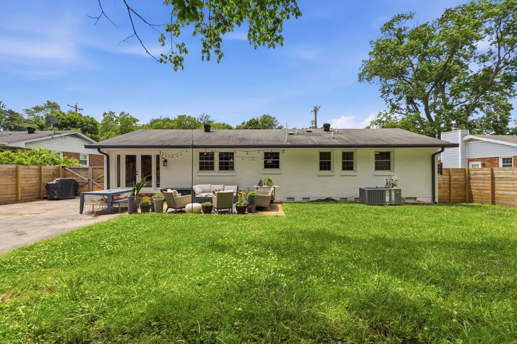 5020 Ashley Drive Nashville TN 37211