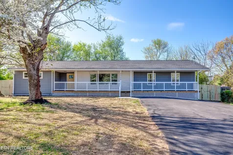4304 NW Strolling Road Knoxville TN 37912
