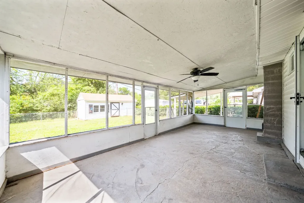 19 Gino Drive Clarksville TN 37042