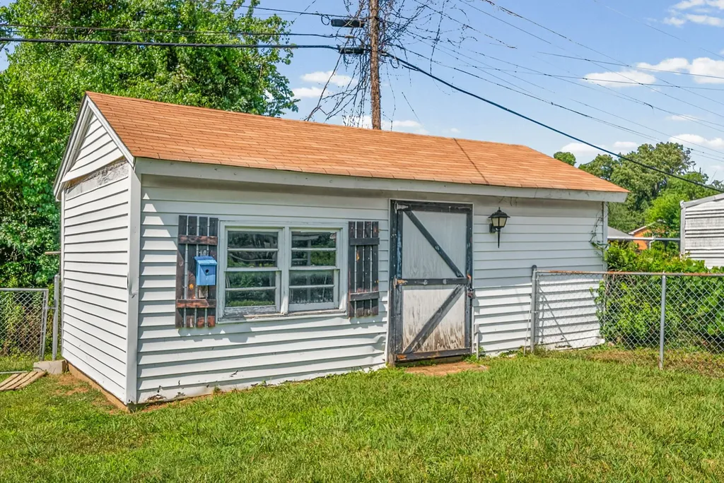19 Gino Drive Clarksville TN 37042