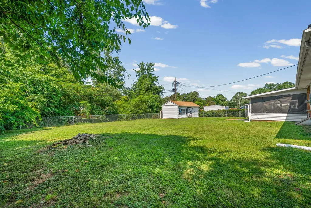 19 Gino Drive Clarksville TN 37042