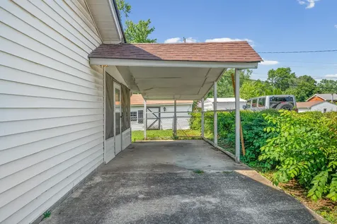 19 Gino Drive Clarksville TN 37042