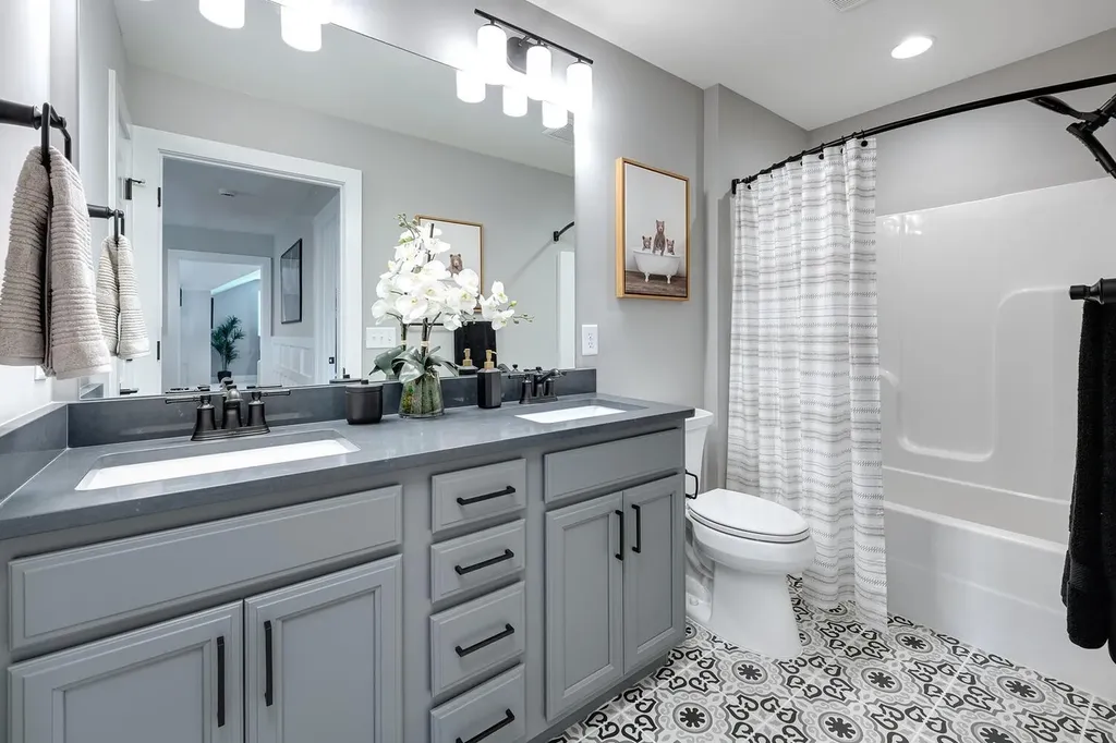 384 Reddenwood Road Hendersonville TN 37075