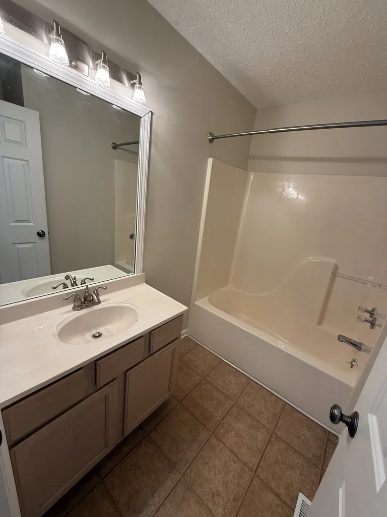 104 Edgehill Lane Hendersonville TN 37075